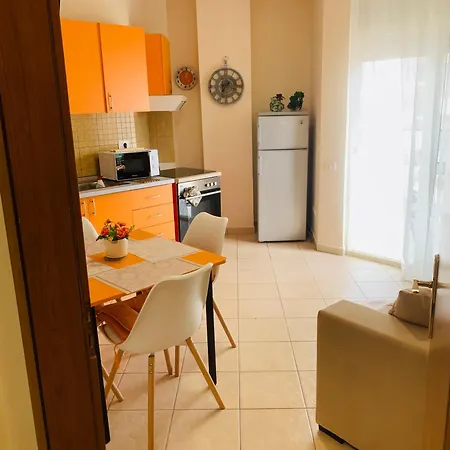 Melody Apartament 1 아파트 골렘